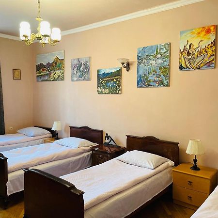 Bright And Modern 4Br Apartment - Center Of Yerevan Exterior foto