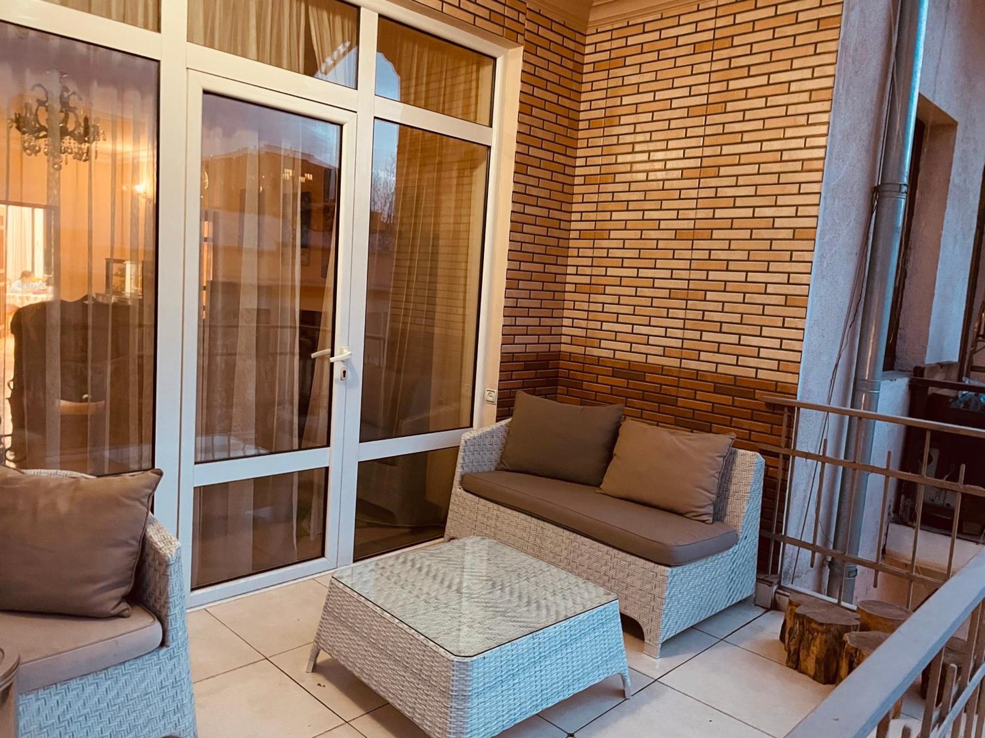 Bright And Modern 4Br Apartment - Center Of Yerevan Exterior foto